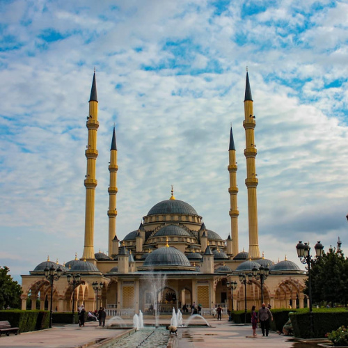 «Тот, кто скажет с наступлением утра или вечера...